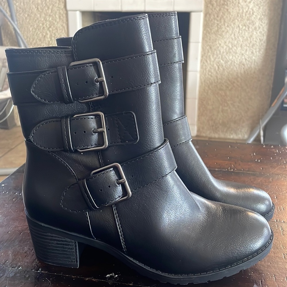Relativity Black Moto Boot